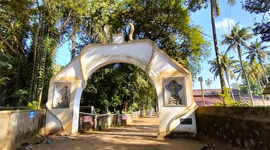 Pambumekkatu Mana, a traditional Kerala heritage home near Giby Farm